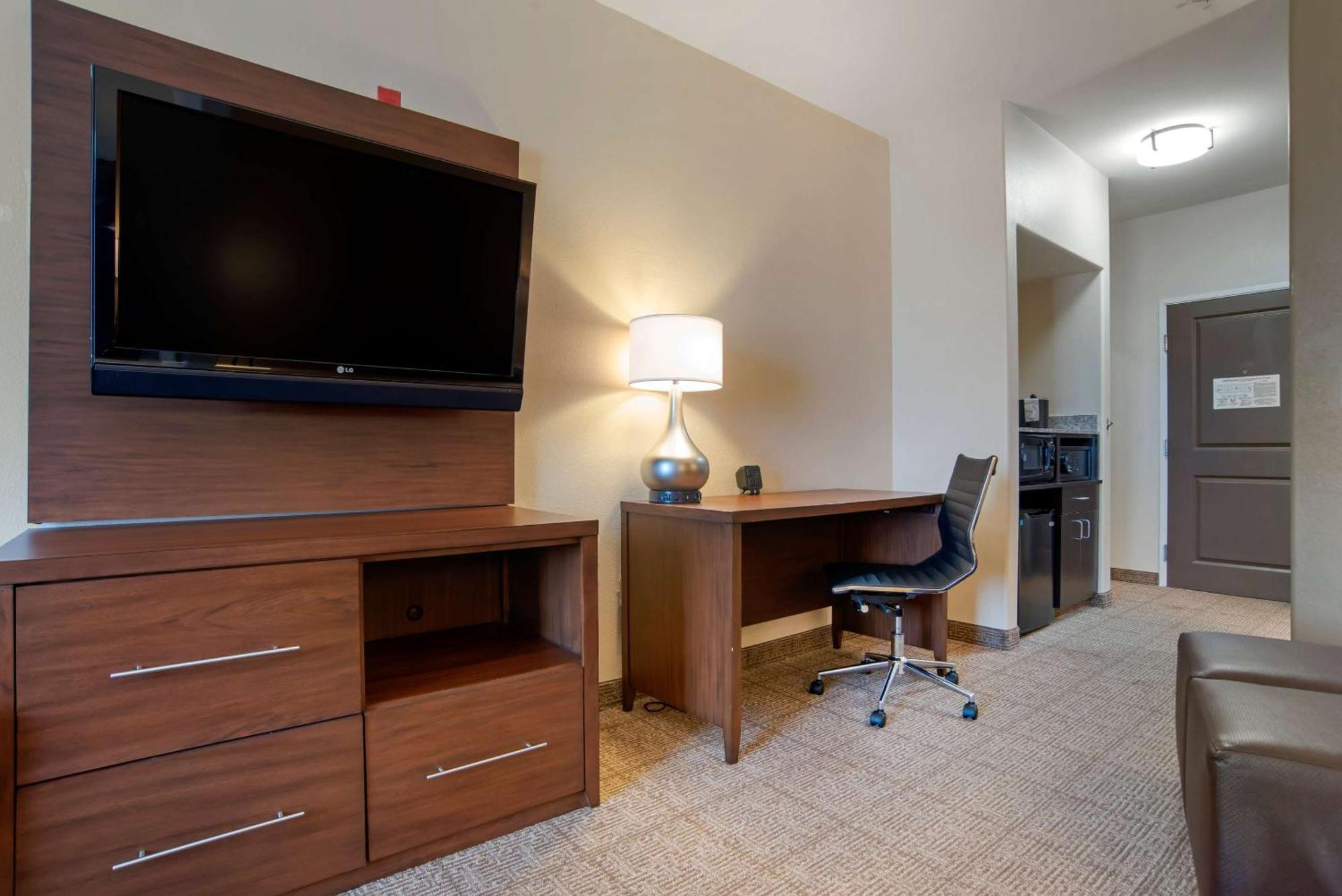 Comfort Suites Alexandria Buitenkant foto