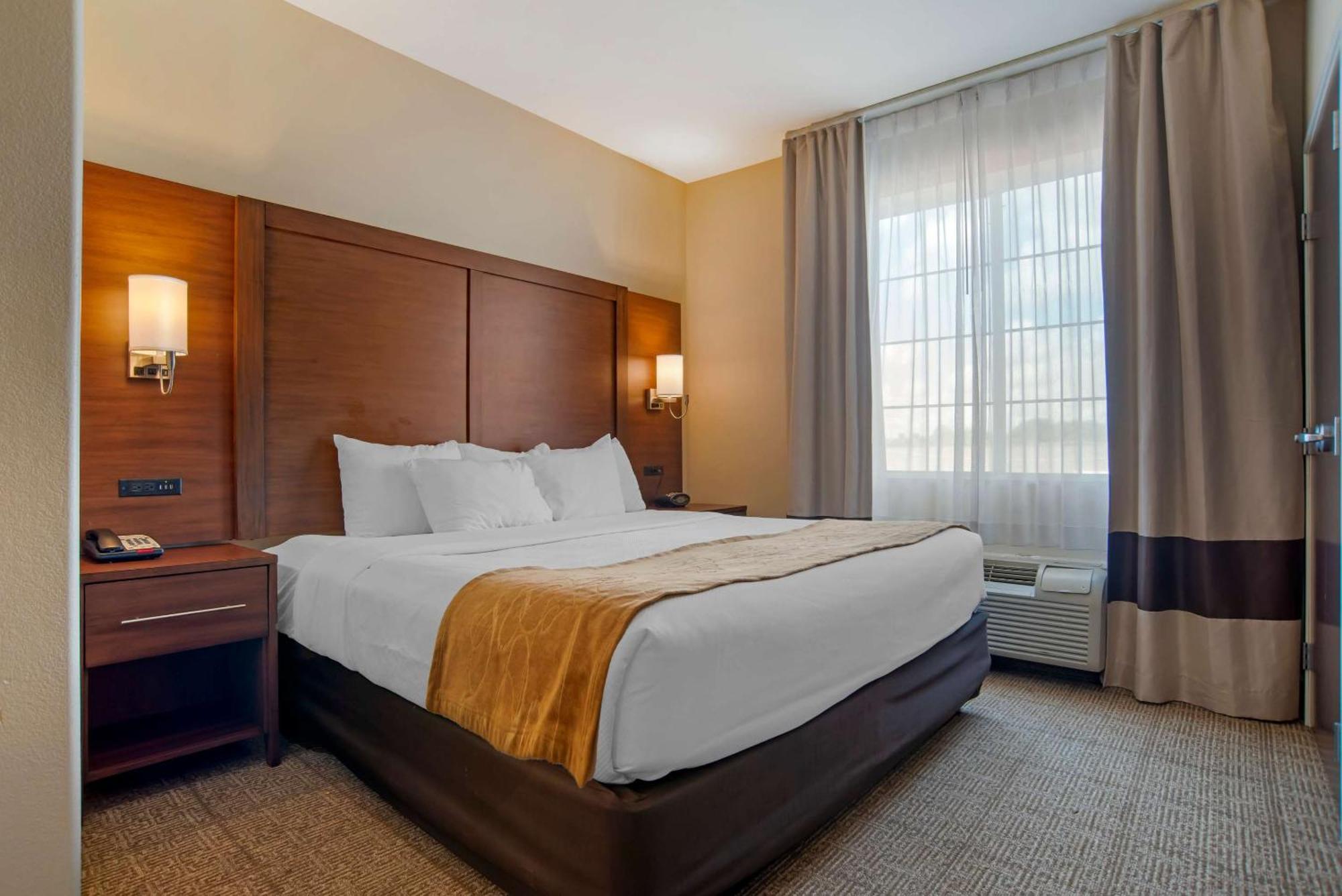 Comfort Suites Alexandria Buitenkant foto